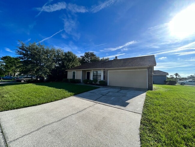 13326 Currituck Dr N in Jacksonville, FL - Building Photo - Building Photo