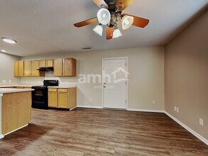 5601 Skipping Stone Dr in Indianapolis, IN - Foto de edificio - Building Photo