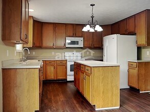 150 Brittony Woods Dr in Monroe, OH - Building Photo - Building Photo