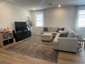 913 Calle Tikal in Sahuarita, AZ - Building Photo - Building Photo