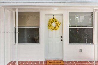 2508 SW 10th St in Miami, FL - Building Photo - Building Photo