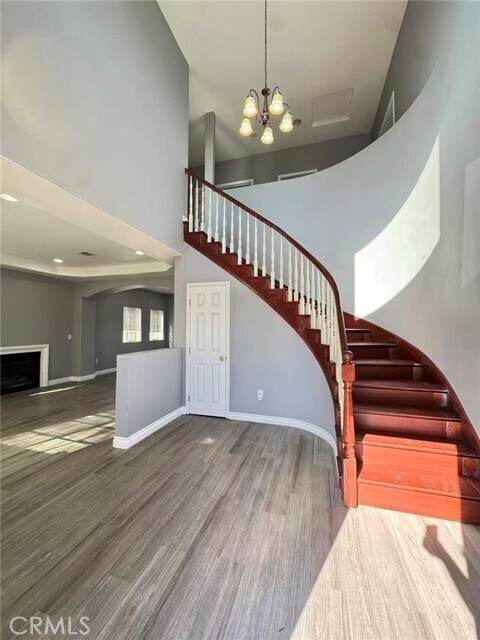 1433 S Gibbs St in Pomona, CA - Building Photo