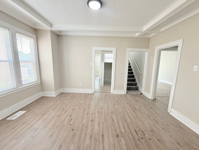 property at 839 Algonquin St