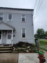208 Washington St in Hamburg, PA - Building Photo