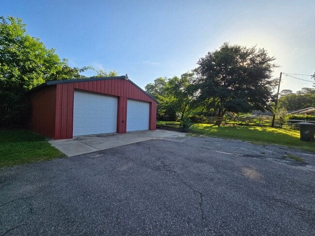 13 Wactor St in Sumter, SC - Building Photo - Building Photo