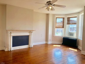 2729 St Paul St-Unit -Apt 3 in Baltimore, MD - Building Photo - Building Photo