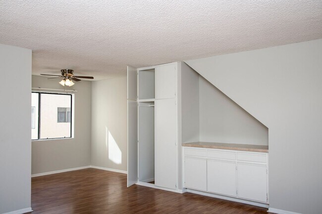 735 E Palmer Ave in Glendale, CA - Building Photo - Building Photo