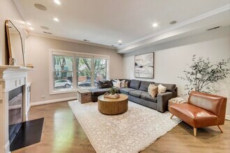 1533 N Cleveland Ave in Chicago, IL - Building Photo - Building Photo