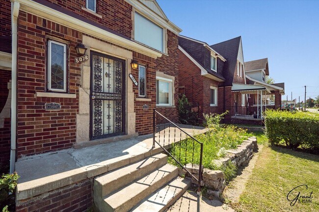 5076 Chalmers St in Detroit, MI - Building Photo - Building Photo