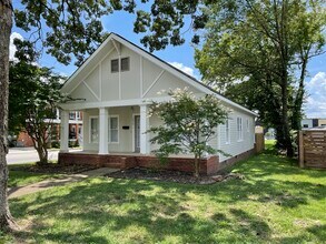 2014 Duncan Ave in Chattanooga, TN - Building Photo - Building Photo