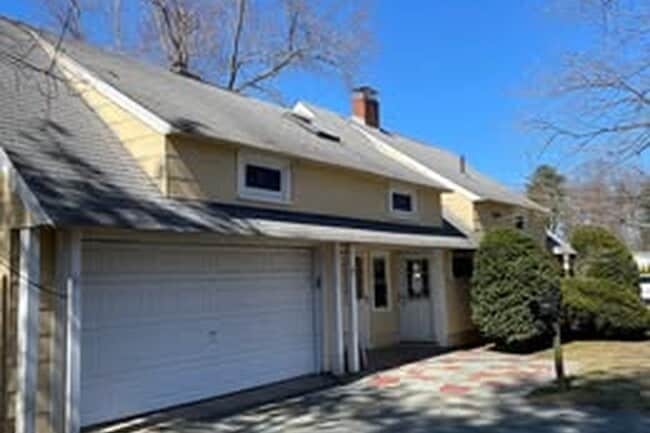 4 Hardwick Rd