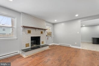 55 Presidential Dr in Gloucester Township, NJ - Building Photo - Building Photo
