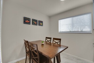 1104 F St, Unit 1 in Marysville, CA - Building Photo - Building Photo