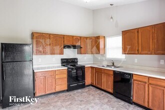 12145 Bearsdale Dr in Indianapolis, IN - Building Photo - Building Photo