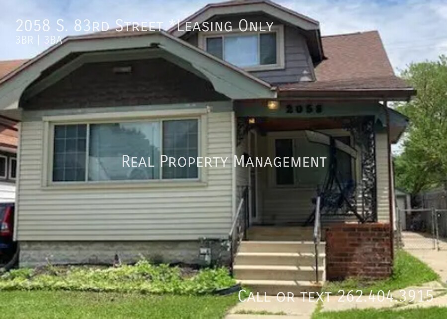 2058 S 83rd St in West Allis, WI - Building Photo
