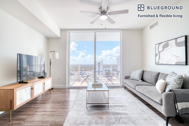 110 SW 12th St
