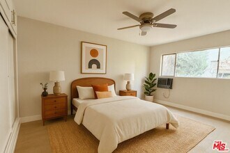925 S Holt Ave in Los Angeles, CA - Building Photo - Building Photo