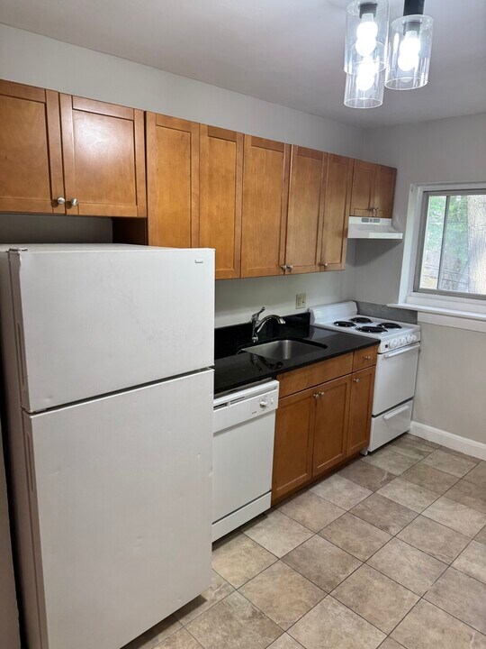 77 Chiswick Rd, Unit 67-4 in Boston, MA - Building Photo