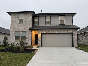 4715 Bay Vista Dr in Baytown, TX - Building Photo - Building Photo