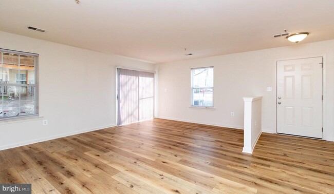 4160 Crab Apple Ct in Hillcrest Heights, MD - Building Photo - Building Photo