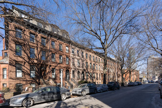 108 6th Ave in Brooklyn, NY - Foto de edificio - Building Photo