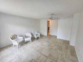 798 11th Ave in New Smyrna Beach, FL - Building Photo - Building Photo