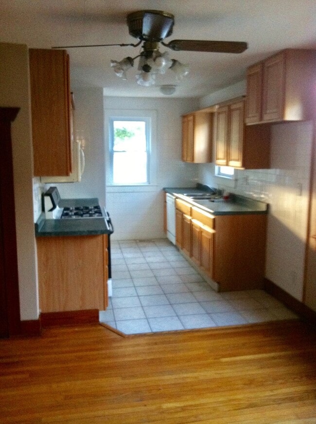 2705 S Glenwood Ave in Springfield, IL - Building Photo - Building Photo