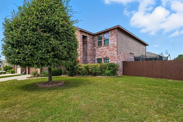500 Foxcraft Dr in Fort Worth, TX - Building Photo - Building Photo
