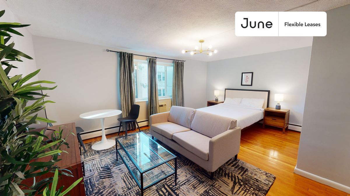 197 Kent St in Brookline, MA - Building Photo