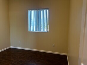 14233 Tiara St, Unit 2 in Los Angeles, CA - Building Photo - Building Photo