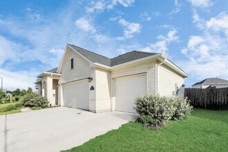 8034 Royal Palm Dr in Fulshear, TX - Building Photo - Building Photo