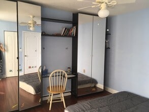 1200 Brickell Bay Dr, Unit 2803 in Miami, FL - Building Photo - Building Photo