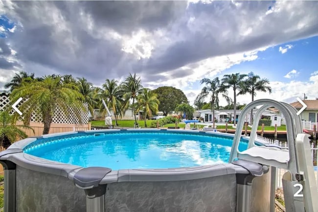 property at 915 Nautilus Isle