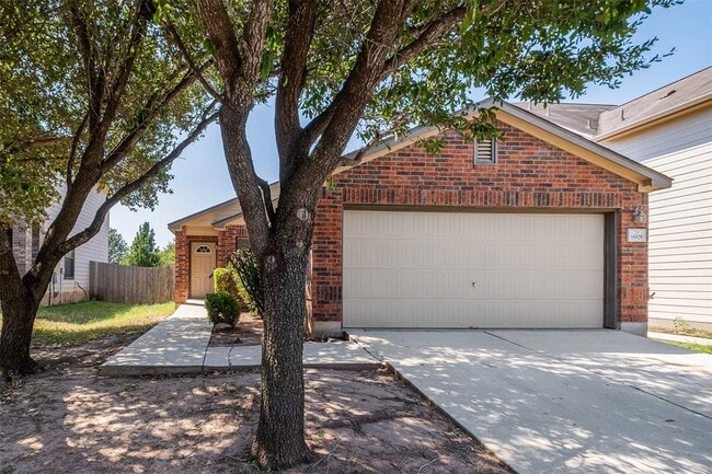 6905 Derby Downs Dr in Austin, TX - Building Photo - Building Photo