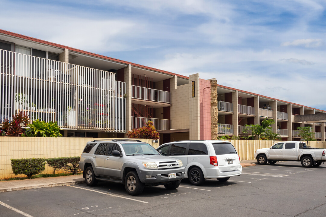 Three Regents in Honolulu, HI - Foto de edificio