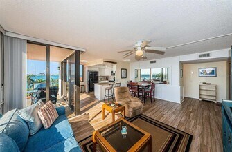 6357 Bahia Del Mar Blvd S in St. Petersburg, FL - Building Photo - Building Photo