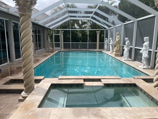 8561 Lawson Cir in Boynton Beach, FL - Building Photo - Building Photo