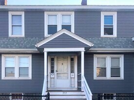 557 Hancock St, Unit 2fl