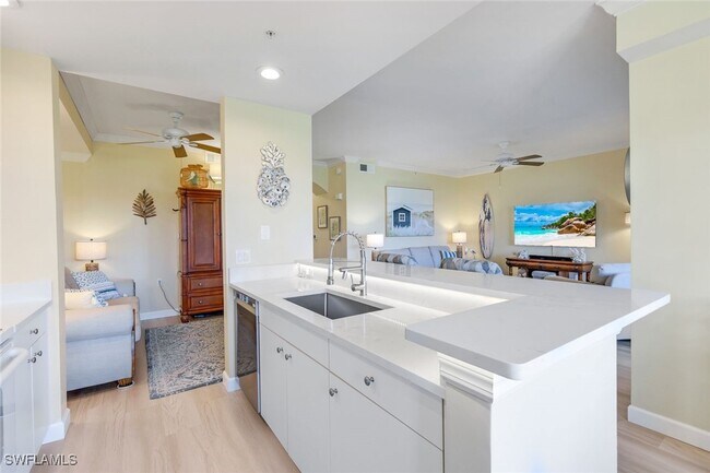 2690 Cypress Trace Cir in Naples, FL - Building Photo - Building Photo