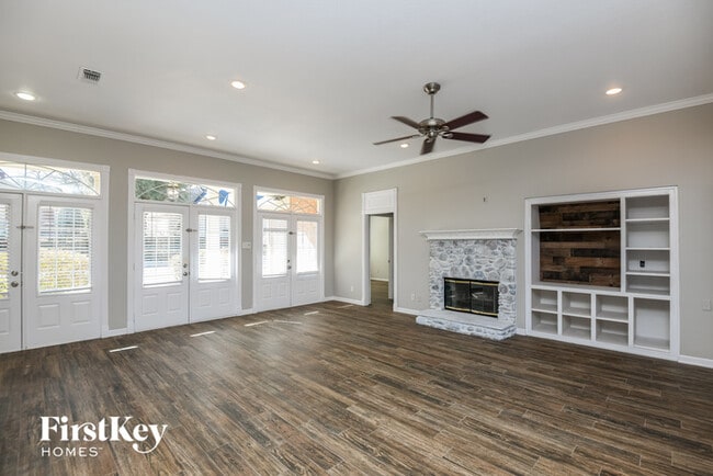1909 Maplewood Dr in Weatherford, TX - Building Photo - Building Photo