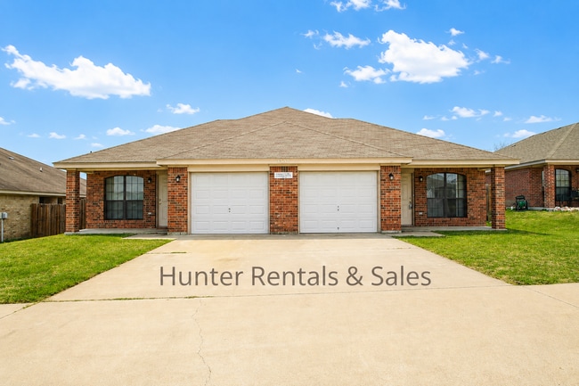 property at 3507 Dustin Ct