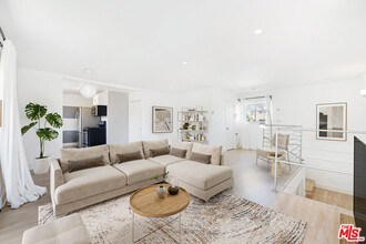 1239 S Orange Dr in Los Angeles, CA - Building Photo - Building Photo