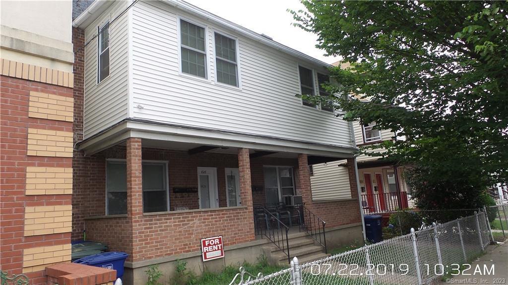 824 Capitol Ave in Bridgeport, CT - Building Photo