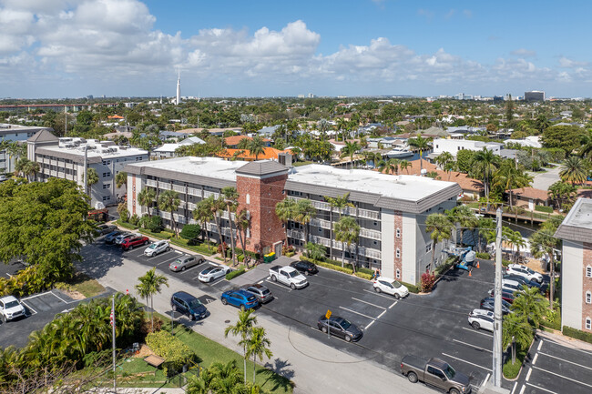 Heritage Landings in Fort Lauderdale, FL - Building Photo - Building Photo