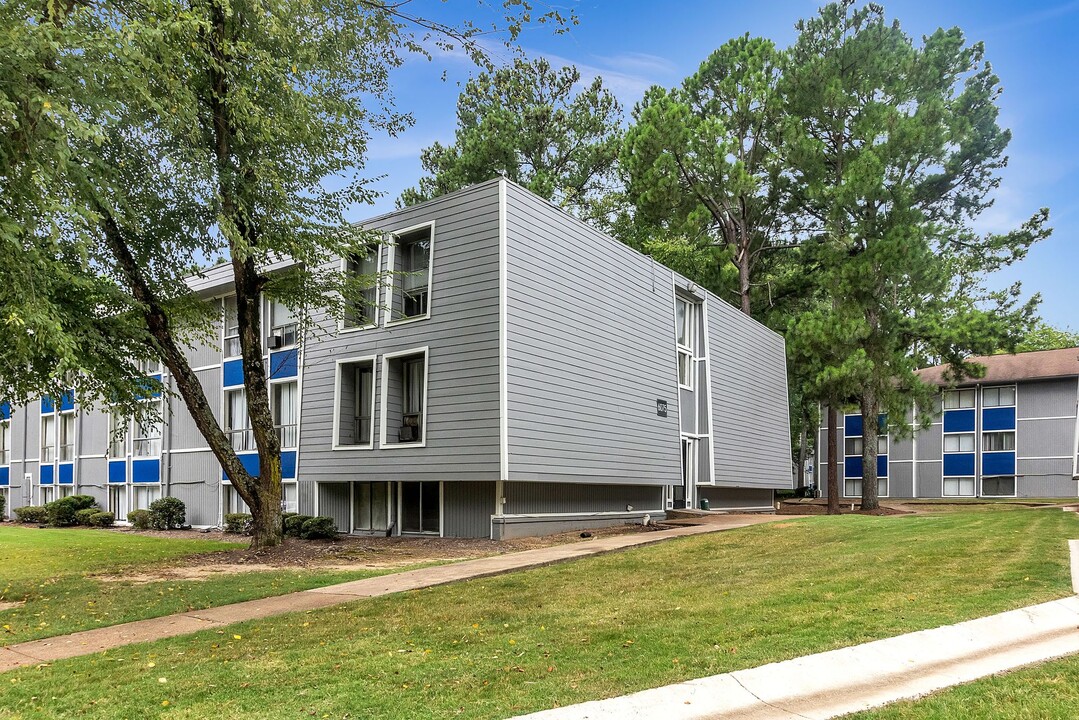 Summer Trace Apartments in Memphis, TN - Building Photo