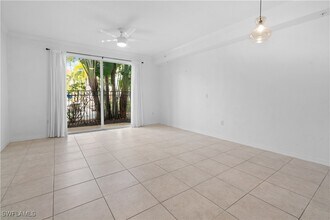 23501 Alamanda Dr in Bonita Springs, FL - Building Photo - Building Photo