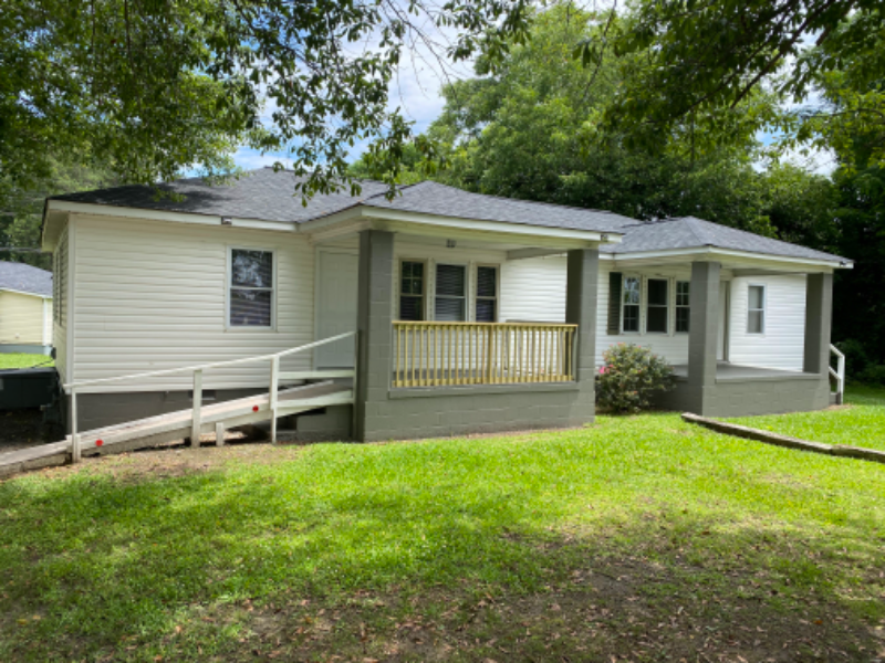 104 Blake Dairy Rd in Belton, SC - Foto de edificio