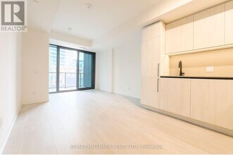 35 Parliament St in Toronto, ON - Building Photo - Building Photo