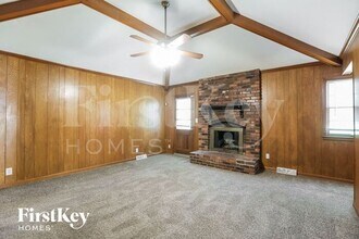 10108 E 84 St in Raytown, MO - Building Photo - Building Photo