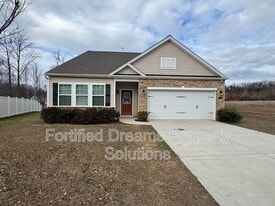 7042 Quarter Horse Dr in Trinity, NC - Building Photo